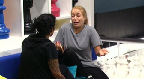 Ashley crying to Jenn on Big Brother 14