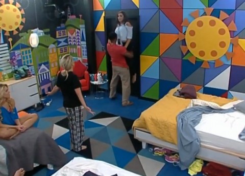 BB15-Live-Feeds-07-12-2