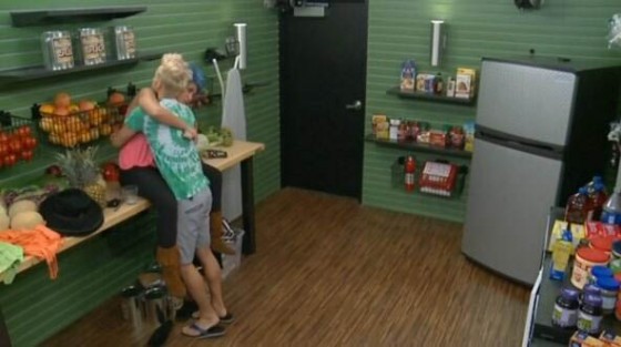 BB16-0630-Frankie-hugs-joey