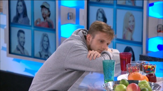 BB17-Live-Feeds-0826-Main2