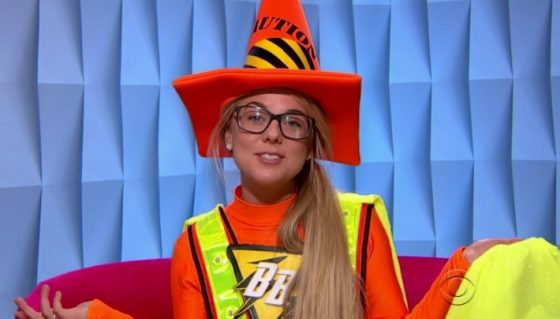 bb18-epi25-nicole-costume-01