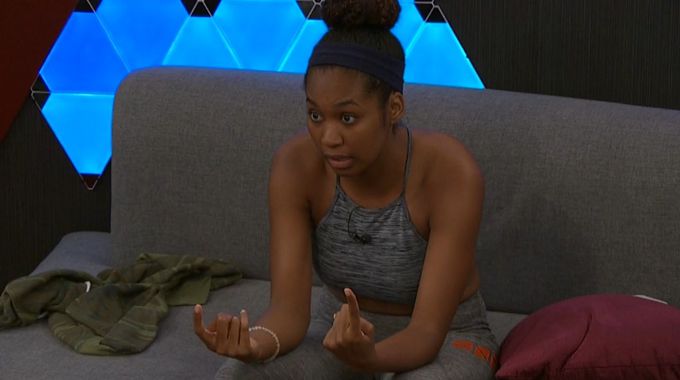 Bayleigh counting votes on BB20