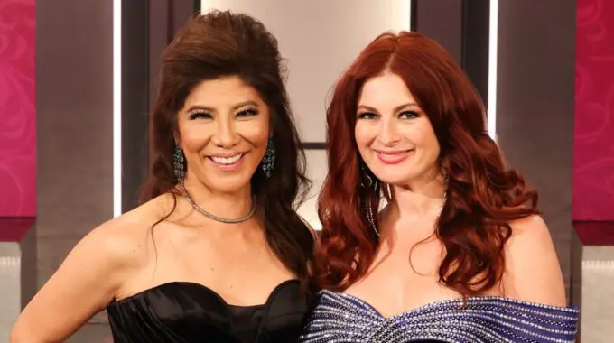 Host Julie Chen with HG Rachel Reilly - Source: CBS