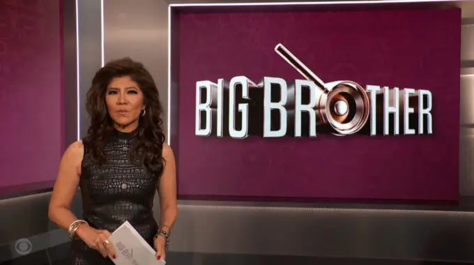 Julie Chen hosts BB27 finale - Source: CBS