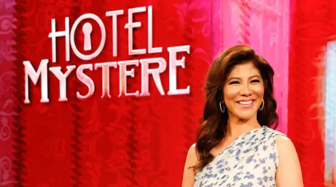 Julie Chen hosts Big Brother 27 - Source: CBS