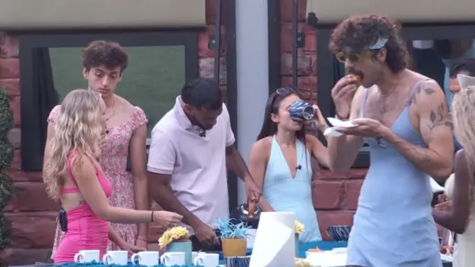 Houseguests enjoying tea party treats - Source: BBLF