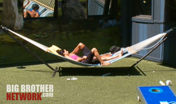 BB14-Live-Feeds-JoJo-Making-Fun