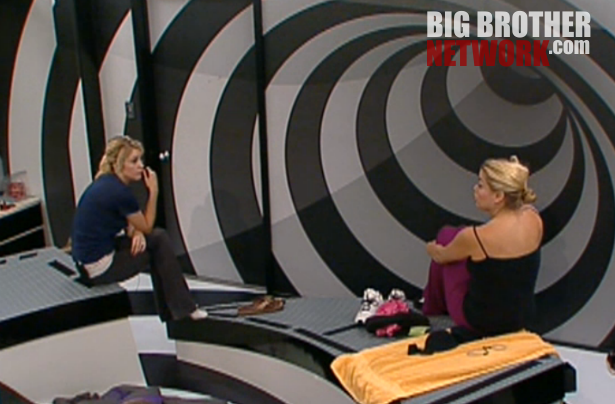 BB14-Live-Feeds-08-14-Britney-Ashley