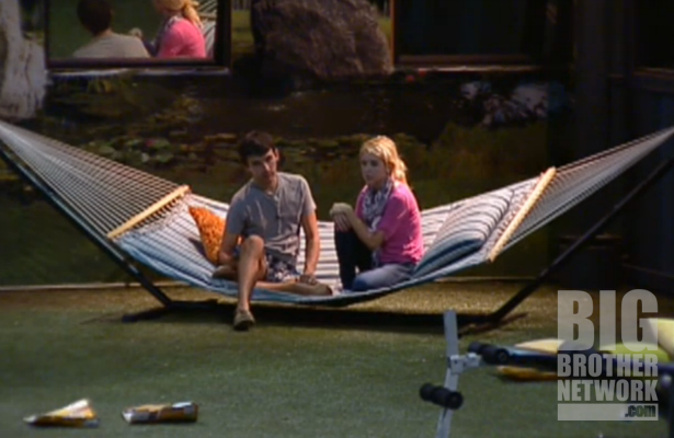 BB14-Live-Feeds-08-28-Britney-Ian