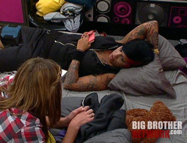 Wil talking to Jenn – Big Brother 14