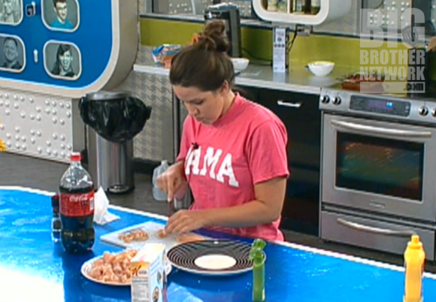 BB14-Live-Feeds-09-18-Danielle-cooking