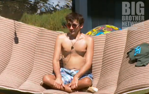 BB14-Live-Feeds-09-18-Ian-hammock