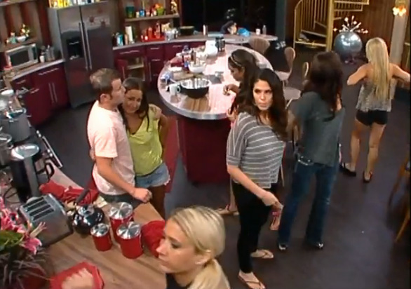 BB15-Live-Feeds-0705-9