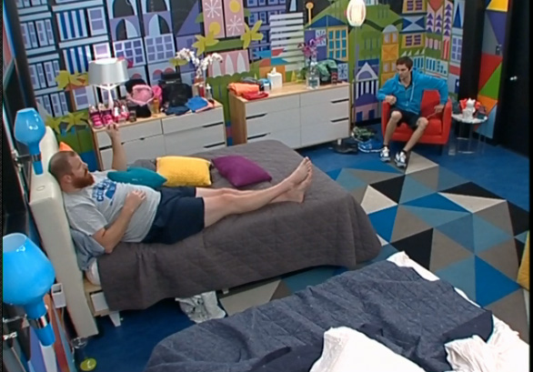 BB15-Live-Feeds-0710-10