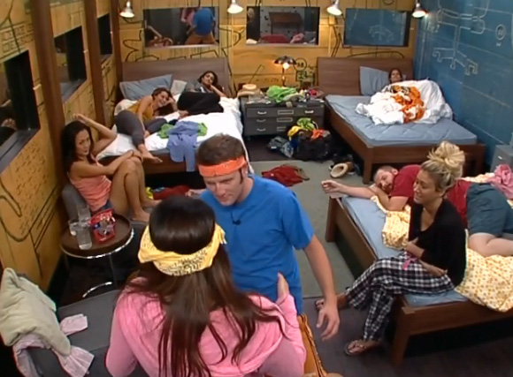 BB15-Live-Feeds-0725-night-3