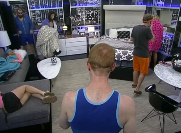 BB15-Live-Feeds-0829-day-6