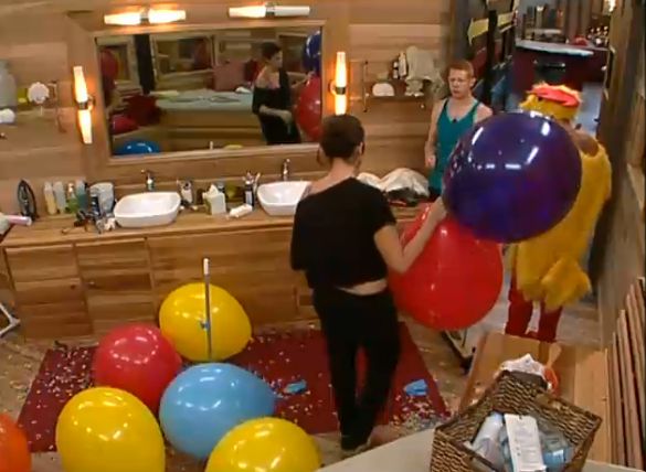 HGs found giant balloons