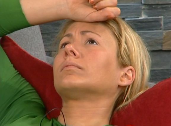 GinaMarie cries after Veto