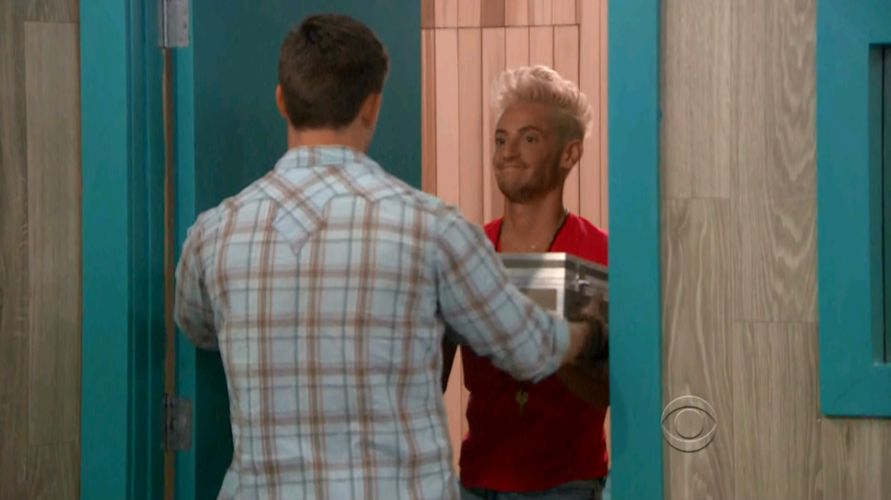 bb16-04-hoh-box-handoff