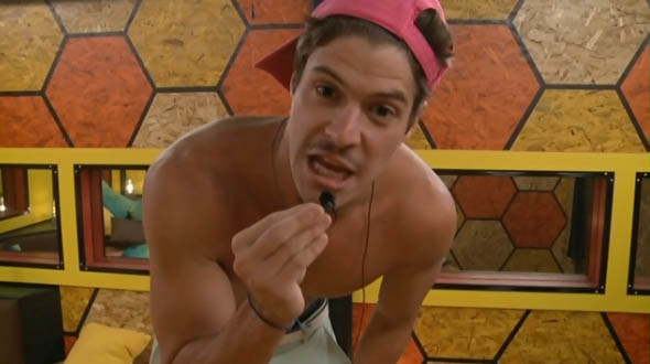 BB16-0702-Zach-hates-victoria1