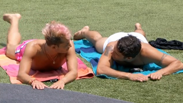 BB16-0728-Frankie-Cody-sunbathing