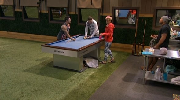 bb16-20140705-0309-pool-table