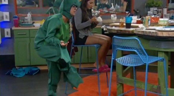 bb16-20140711-1812-nicole