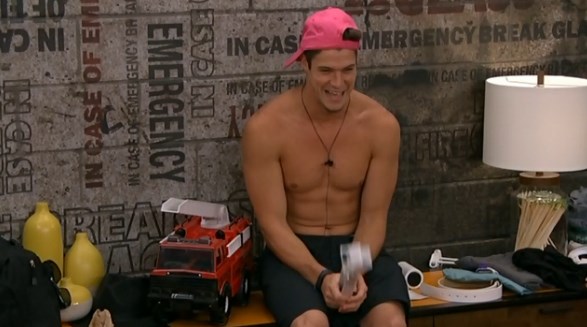 bb16-20140715-0101-zach