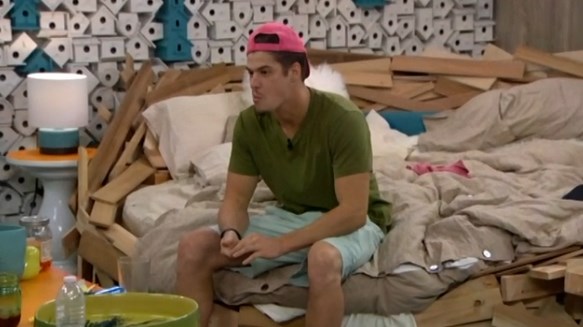 bb16-20140727-2241-zach