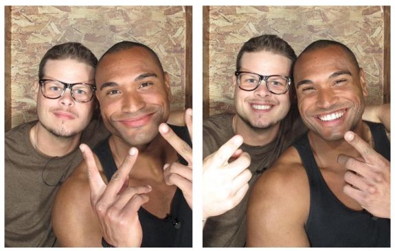 bb16-photo-booth-09-derrick-devin