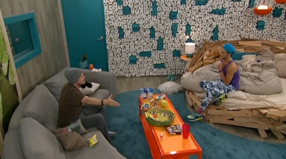 bb16-20140804-2000-derrick-frankie