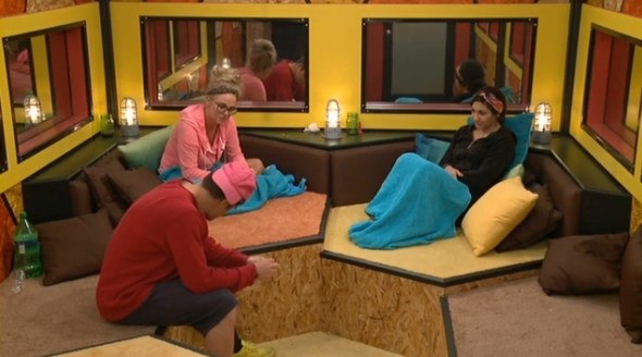 bb16-20140813-0432-zach-nicole-victoria