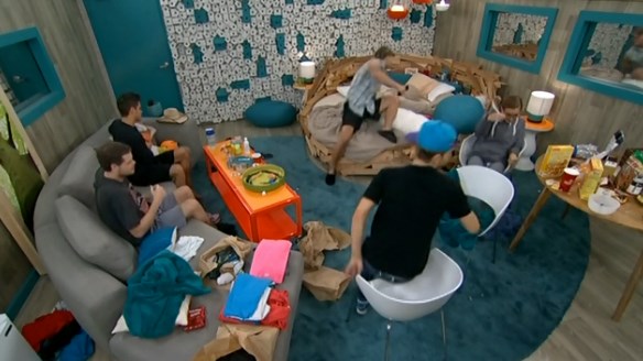 bb16-20140820-1537-scramble-01