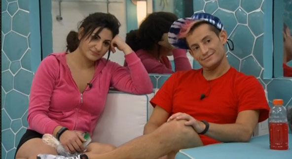 BB16-0905-Victoria-Frankie