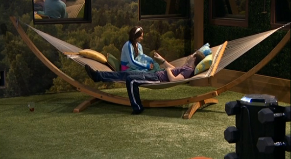 BB16-0921-victoria-derrick-hammock