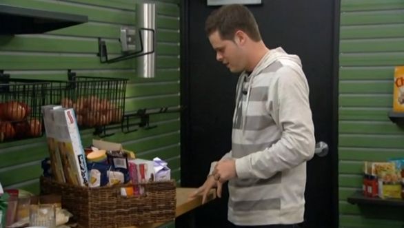 bb16-20140905-1207-derrick-photo-02