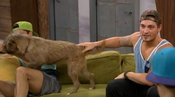 bb16-20140909-0932-izzy