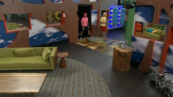 bb16-20140911-jurors-return-02