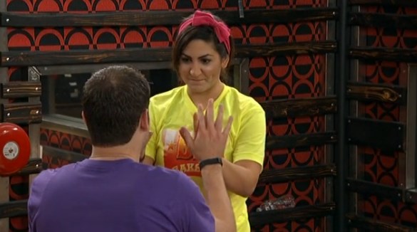 bb16-20140912-2058-victoria-derrick