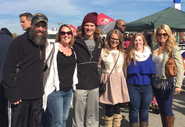 Donny, Hayden, Nicole, & Aaryn with BB fans