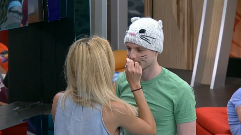 bb17-20150712-2322-truth-dare-kitty-john-02