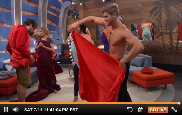 bb17-feeds-20150711-2341-toga-01