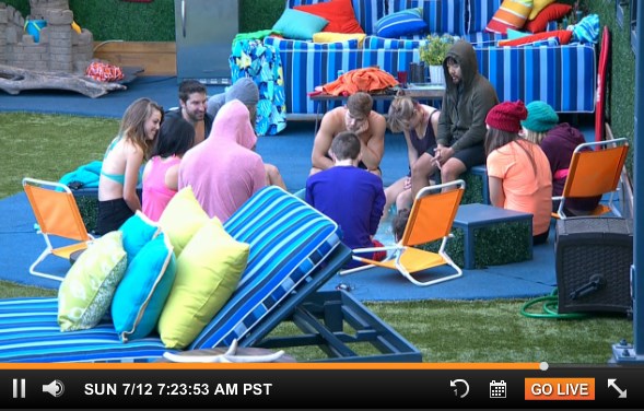 bb17-feeds-20150712-0723-hot-tub-party-01