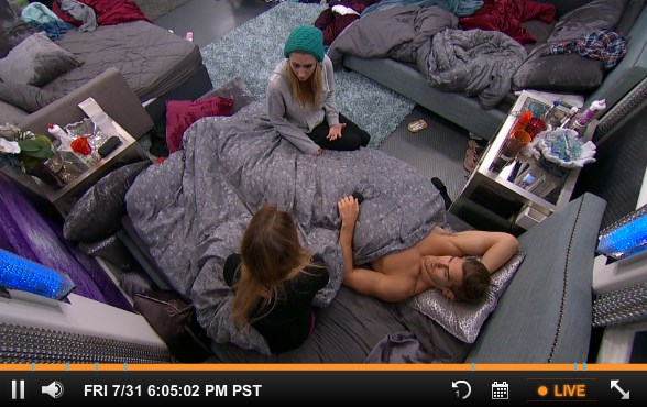 bb17-feeds-20150731-1805-van-shelli-clay