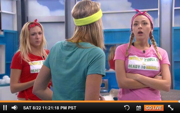 bb17-feeds-20150822-2321-vanessa-twins