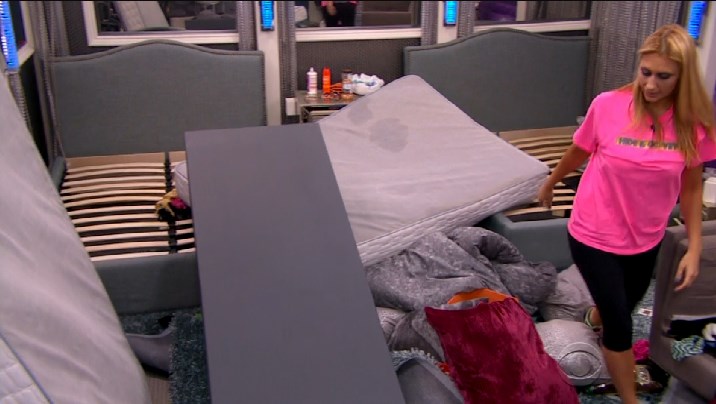 bb17-epi31-pov-comp-06