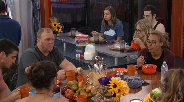 BBOTT HGs enjoy a meal together