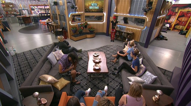 bbott-20161108-1302-veto-mtg-04