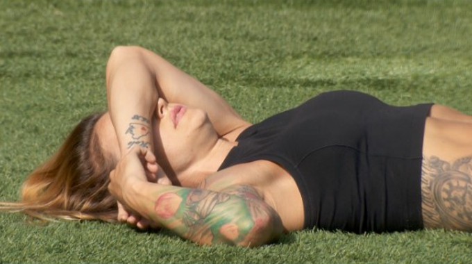 Christmas Abbott injured on Big Brother 19