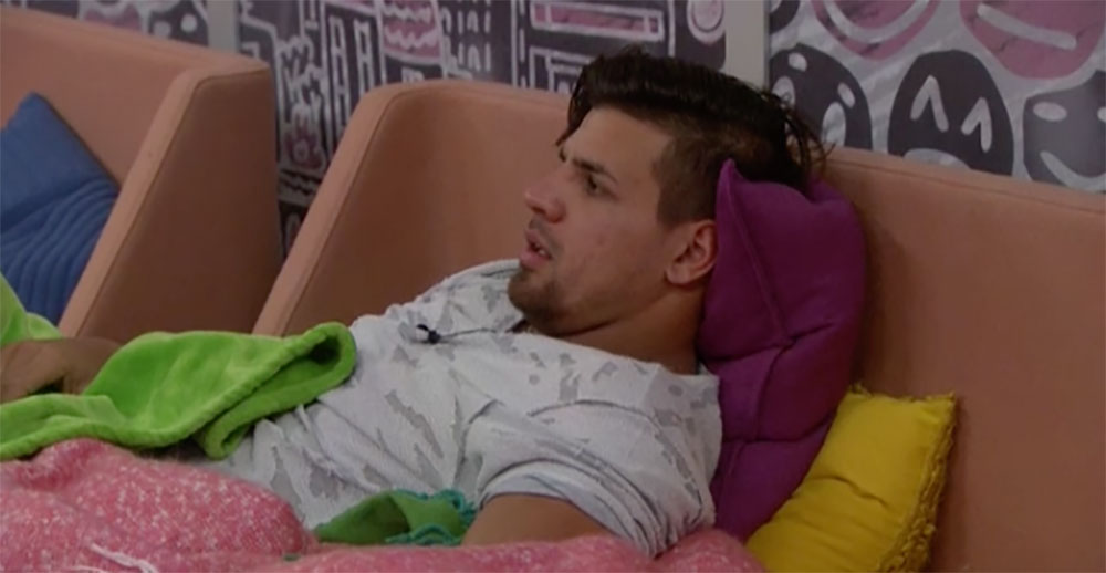 BB20-Live-Feeds-0727-AM-8